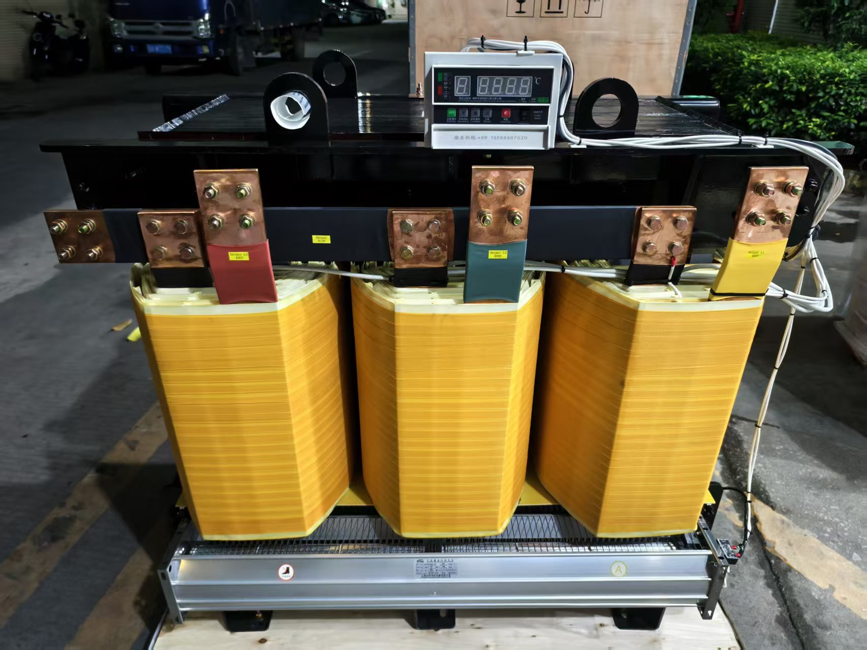 Photovoltaic Energy Storage Transformer